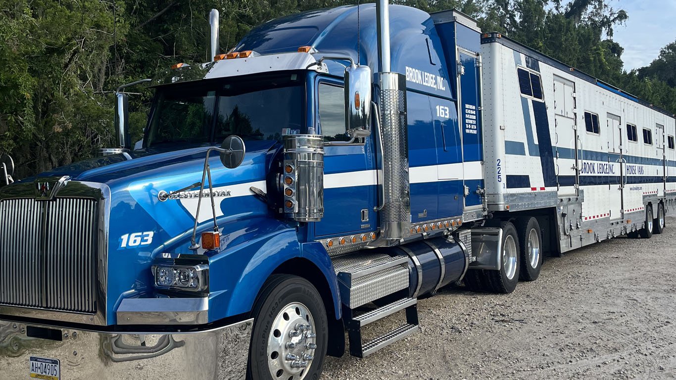 Mobile Fleet Wash & Truck Detailing Serviecs in Philadelphia, PA